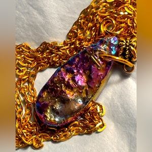 🌺BEAUTIFUL Multi-Color Titanium Crystal Druzy Quartz Geode Agate Pendant
